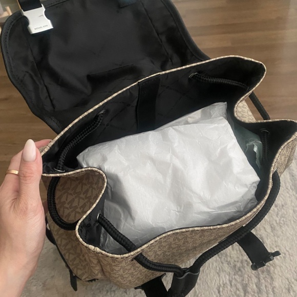 Michael Kors backpack - Picture 4 of 4